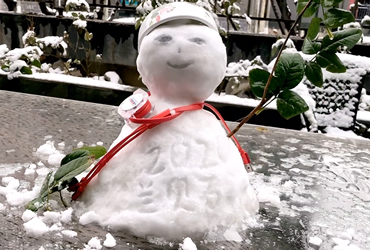 蘭貝石攜恒溫恒濕箱祝福大家新年快樂(lè)！